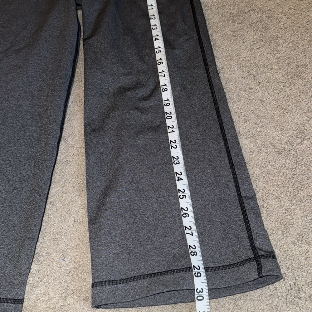 Lululemon Relaxed Fit Crop II size 4 pants Capri cropped women’s gray athletic - Picture 4 of 11